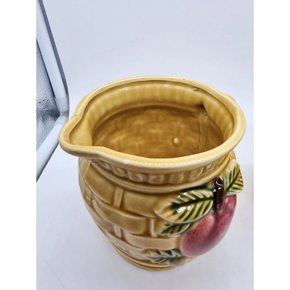 Vintage Ceramic Apple Basketweave Measuring Cup Set Yellow Farmhouse Pitchers